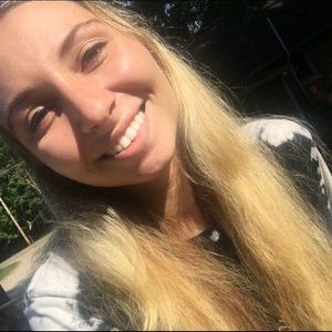 Meet your Posher, Amber